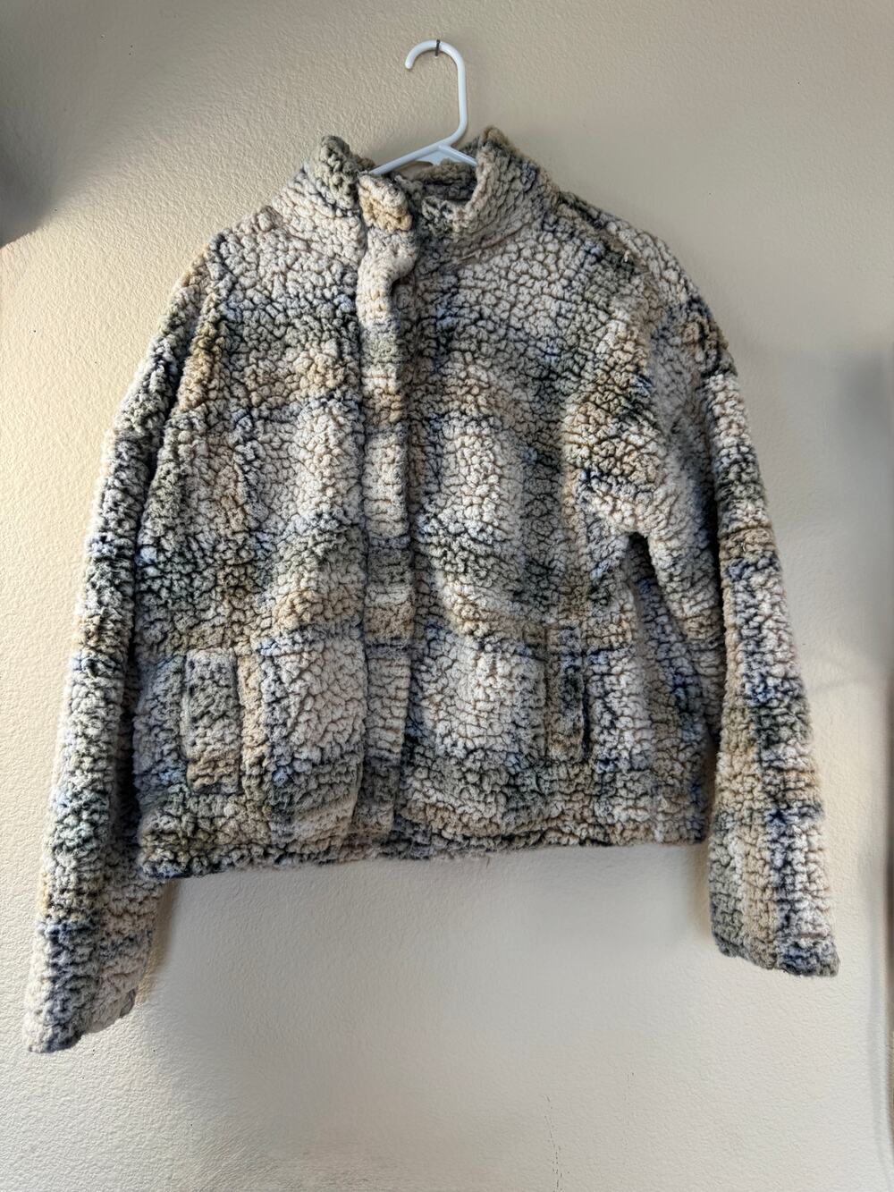 Thread + Supply Size L Gray Plaid Sherpa Jacket